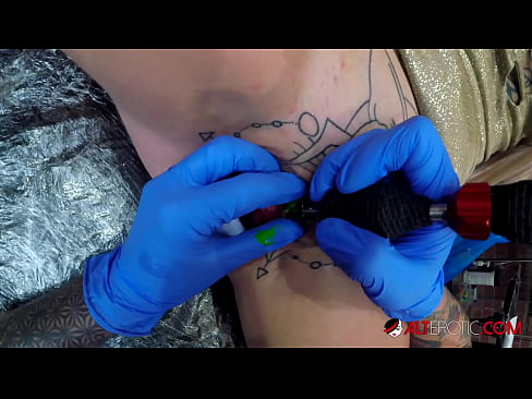❤️ Nagpa-tattoo sa kanyang klitoris ang sobrang tattoo na hottie na si Sully Savage ❤❌ Porn video sa porn tl.amourpassionfever.ru